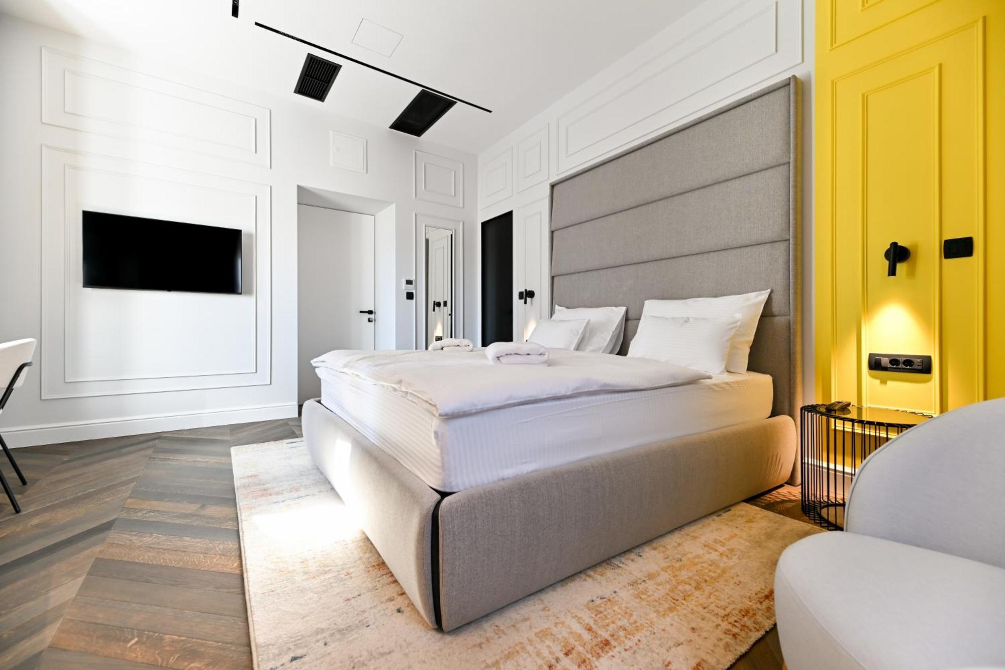 Three Pearls Deluxe Rooms & Studios Zadar Exterior foto
