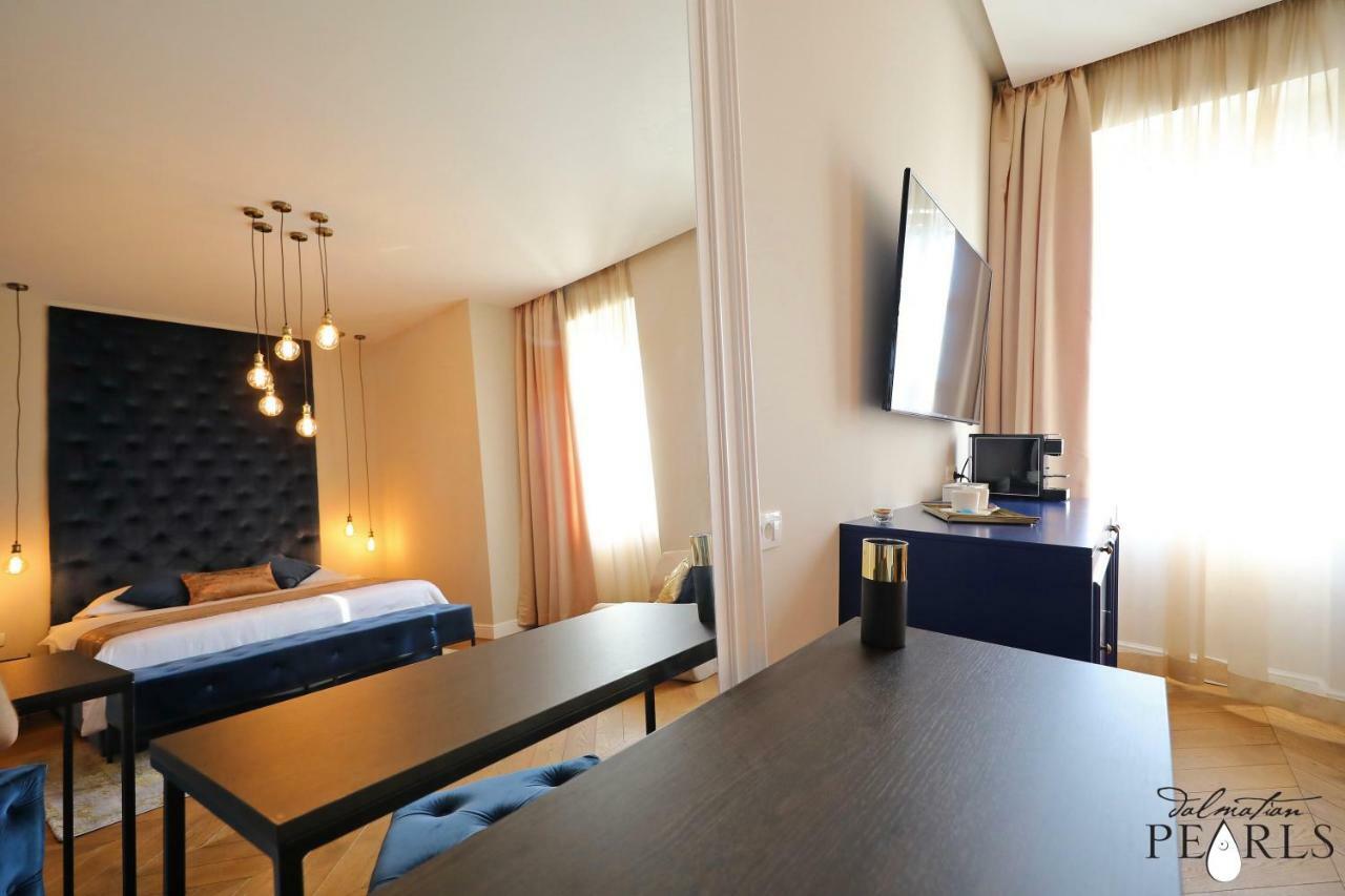 Three Pearls Deluxe Rooms & Studios Zadar Exterior foto