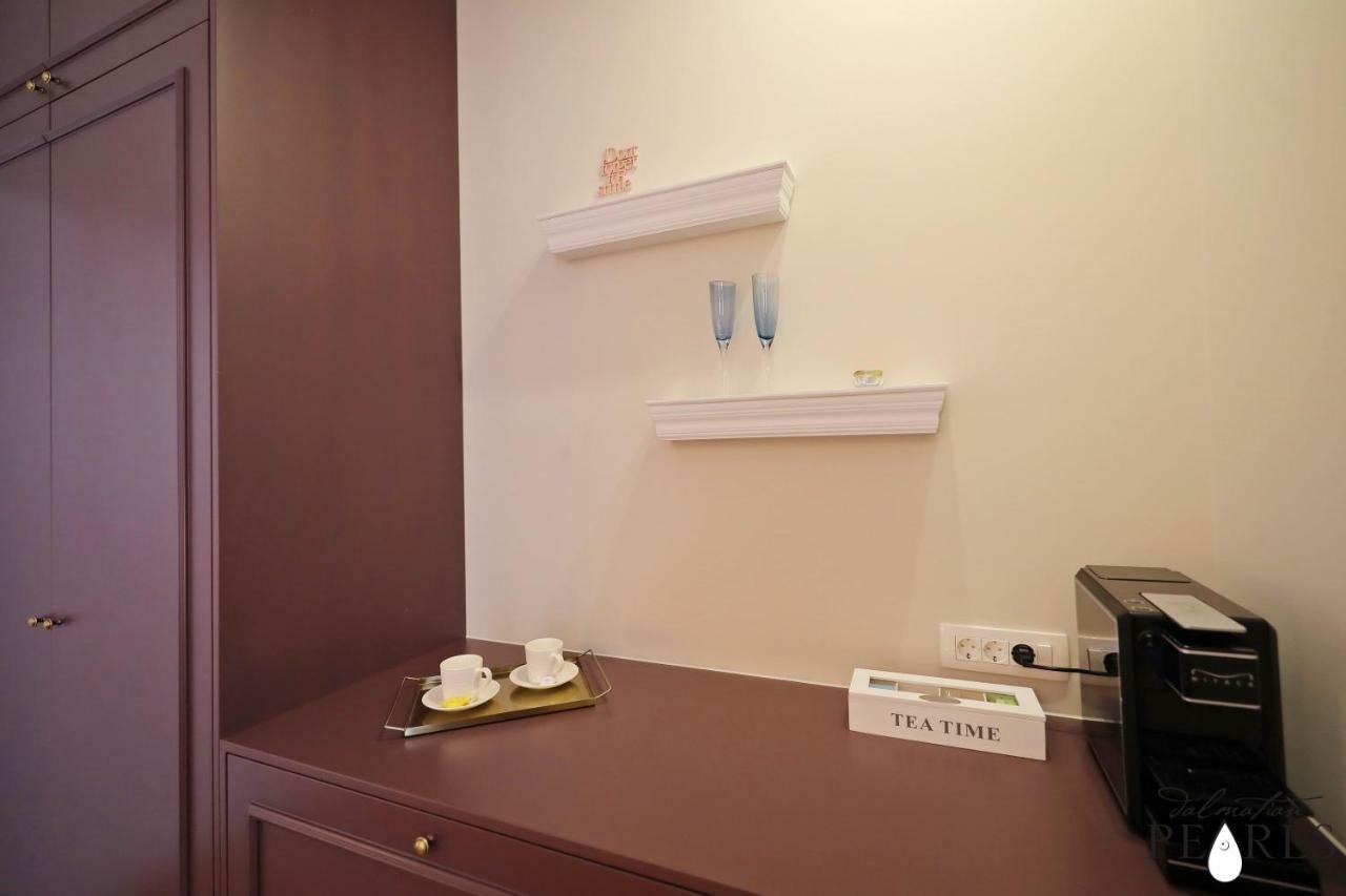Three Pearls Deluxe Rooms & Studios Zadar Exterior foto