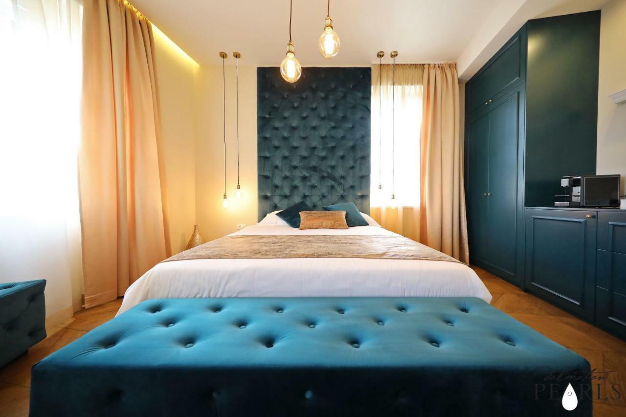 Three Pearls Deluxe Rooms & Studios Zadar Exterior foto