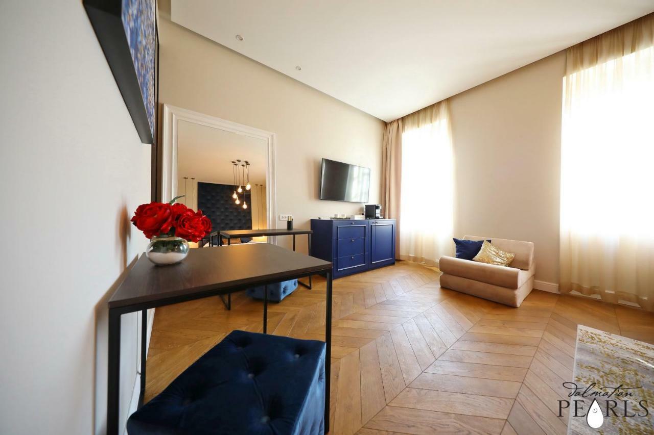 Three Pearls Deluxe Rooms & Studios Zadar Exterior foto